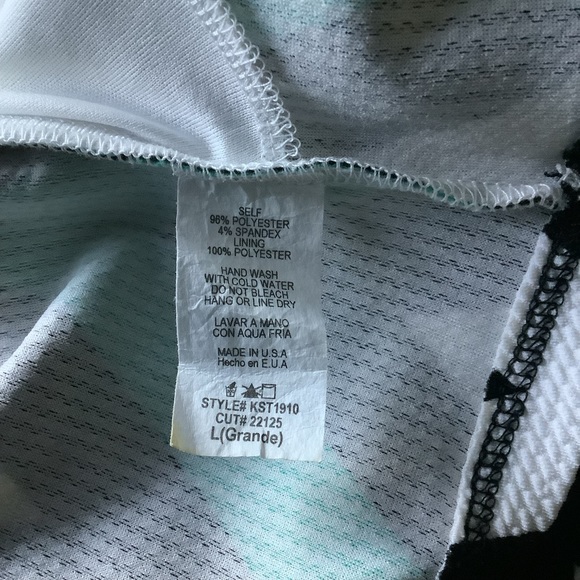 SARAH LA JUNIORS COLD SHOULDER TOP - GREEN, BLACK & WHITE - SIZE L - Picture 4 of 4